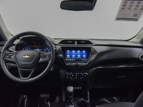 Used 2022 Chevrolet TrailBlazer LT w/ Convenience Package image 29