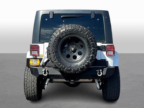 Used 2015 Jeep Wrangler Unlimited Sport image 4