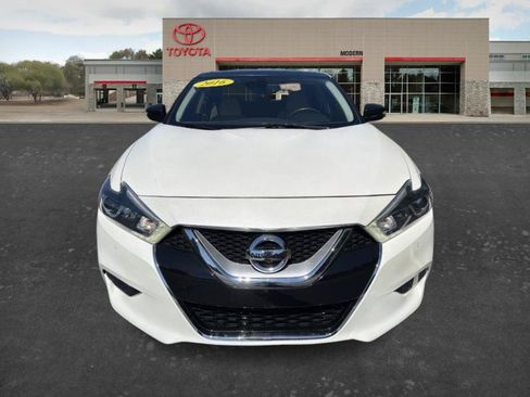 Used 2016 Nissan Maxima Platinum FWD image 2