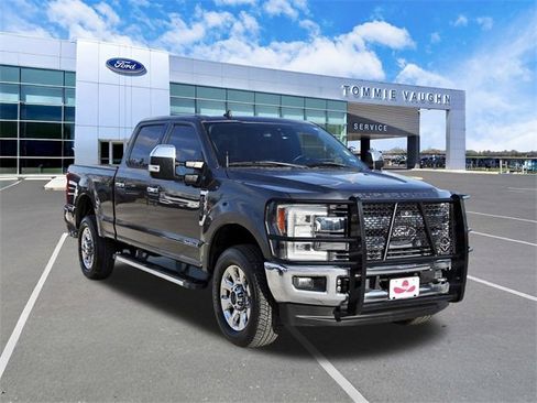Used 2019 Ford F250 Lariat w/ Lariat Ultimate Package image 6