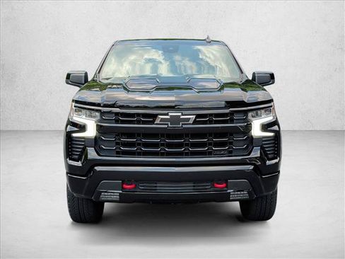 Used 2025 Chevrolet Silverado 1500 LT Trail Boss w/ Convenience Package II AWD/4WD image 2