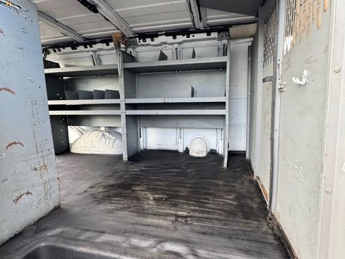 Used 2017 Chevrolet Express 2500 image 15