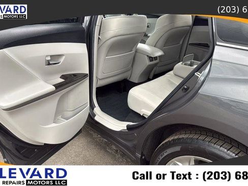 Used 2013 Toyota Venza LE w/ LE Preferred Pkg AWD/4WD image 30