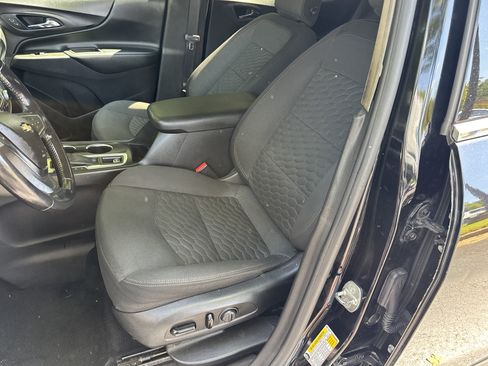 Used 2020 Chevrolet Equinox LT FWD image 9