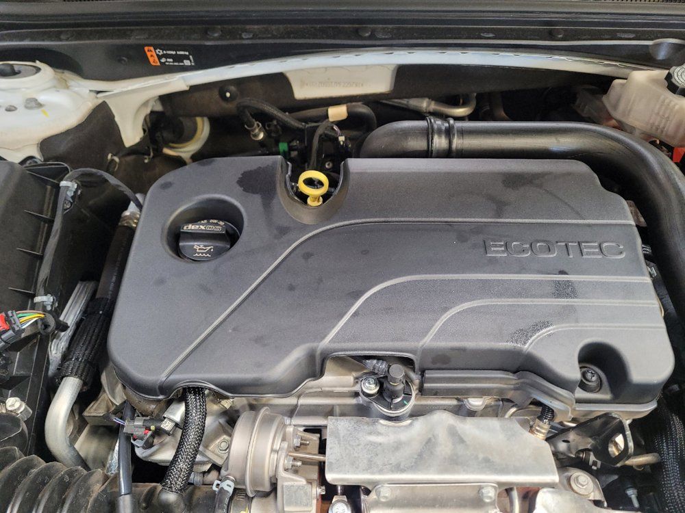 Used 2023 Chevrolet Malibu LT FWD image 30