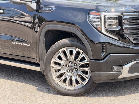 Used 2026 GMC Sierra 1500 Denali Ultimate AWD/4WD image 3