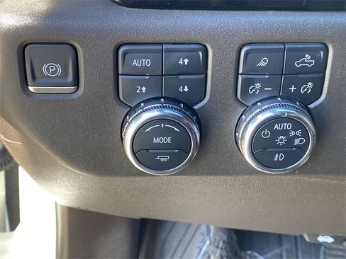 Used 2023 GMC Sierra 1500 SLT w/ SLT Premium Package image 21