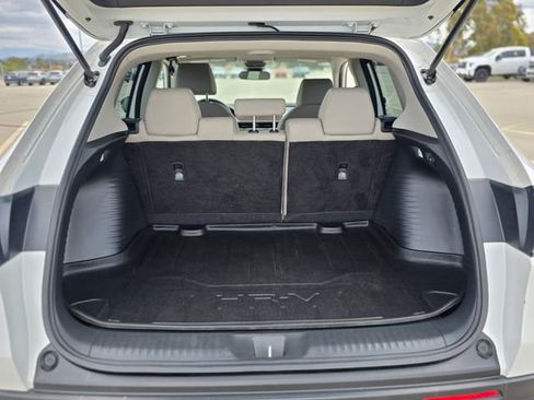 Used 2025 Honda HR-V LX image 12