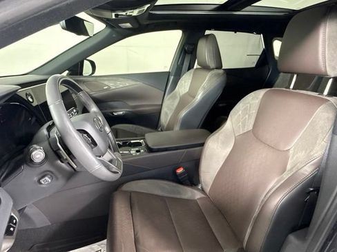 Used 2025 Lexus RX 350 w/ Convenience Package AWD/4WD image 18
