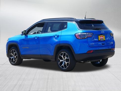 Used 2025 Jeep Compass Limited AWD/4WD image 5