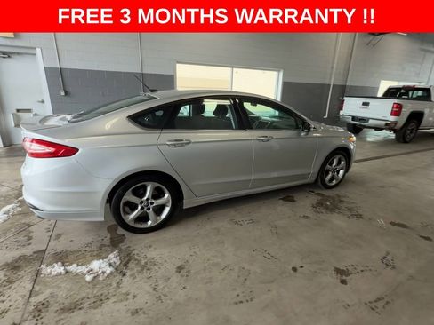 Used 2016 Ford Fusion SE w/ Equipment Group 201A FWD image 8