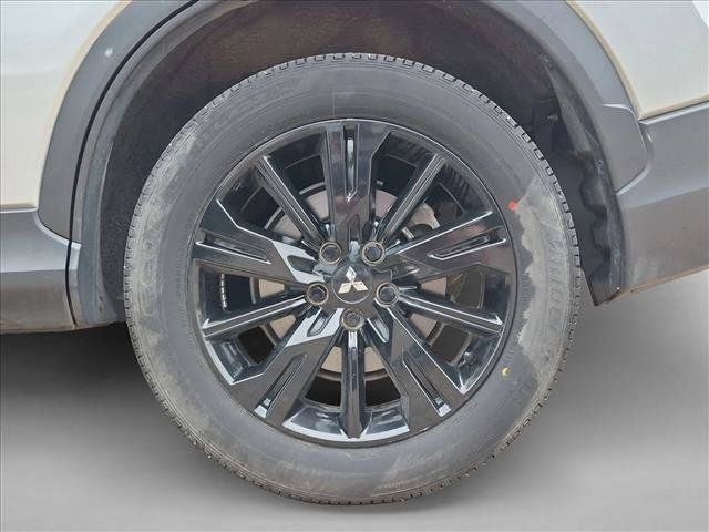 Used 2023 Mitsubishi Eclipse Cross LE AWD/4WD image 19