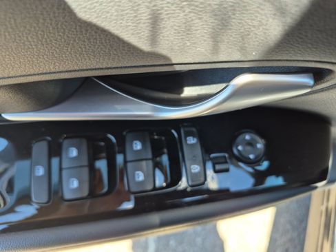 Used 2023 Hyundai Tucson Limited FWD image 15