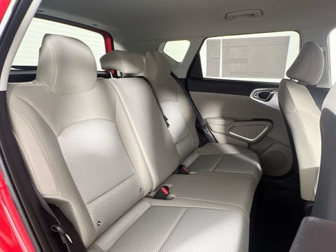 Used 2022 Kia Soul LX FWD image 28