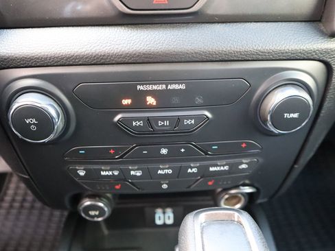 Used 2019 Ford Ranger Lariat w/ Equipment Group 501A Mid AWD/4WD image 43