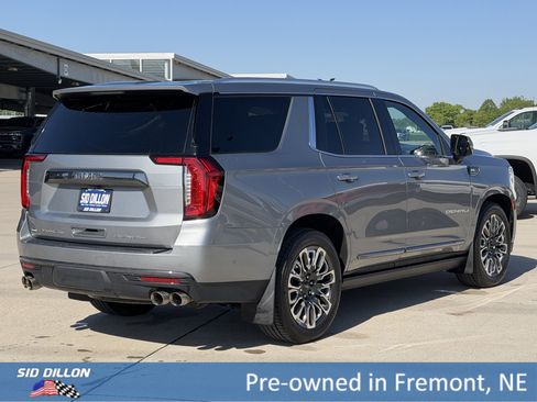 Used 2023 GMC Yukon Denali Ultimate AWD/4WD image 4