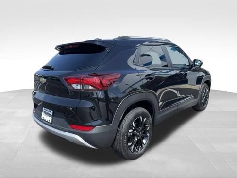 Used 2022 Chevrolet TrailBlazer LT FWD image 13