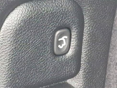 Used 2024 Dodge Durango GT image 35