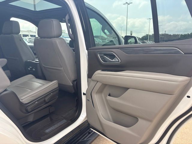 Used 2023 GMC Yukon SLT w/ SLT Premium Package AWD/4WD image 33