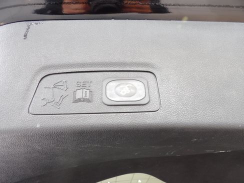 Used 2016 Lincoln MKC Reserve AWD/4WD image 20