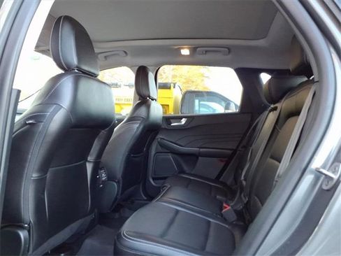 Used 2022 Ford Escape SEL w/ Technology Package image 10