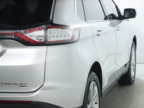 Used 2018 Ford Edge Titanium image 45
