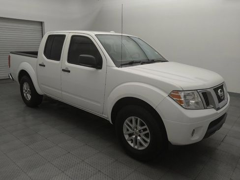 Used 2016 Nissan Frontier SV w/ SV Value Truck Package image 11