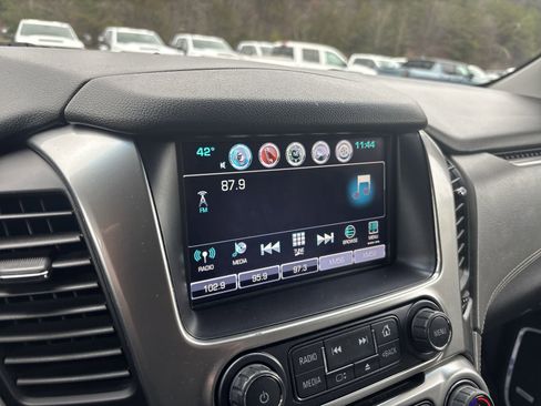 Used 2018 Chevrolet Tahoe LT image 19