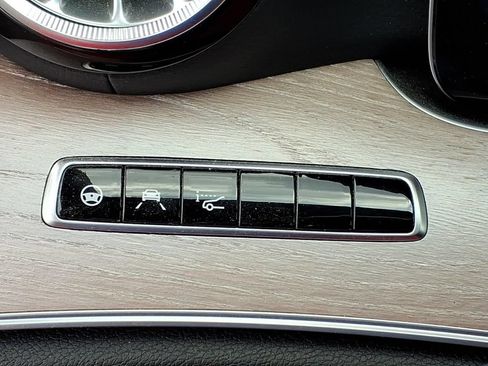 Used 2019 Mercedes-Benz E 450 4MATIC Cabriolet image 15