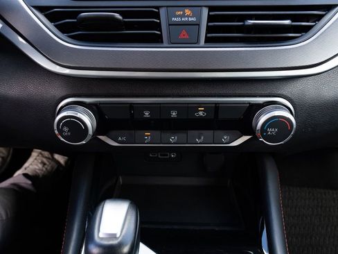 Used 2023 Nissan Altima 2.5 SR image 16