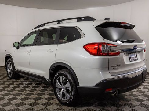 Used 2025 Subaru Ascent Premium AWD/4WD image 17