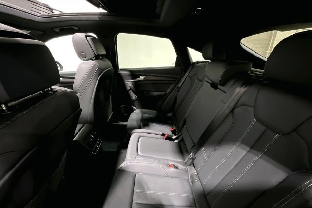 Used 2025 Audi Q5 2.0T Premium Plus w/ Premium Plus Package AWD/4WD image 20