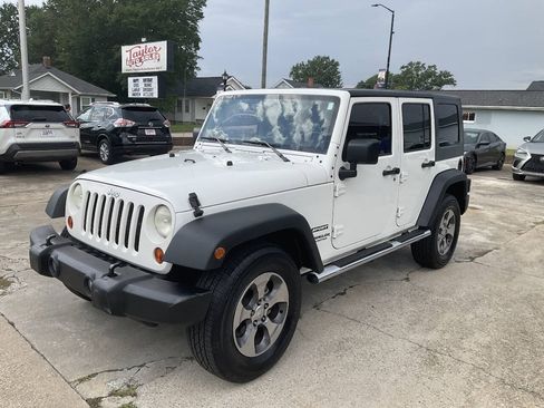 Used 2010 Jeep Wrangler Unlimited Sport RWD image 7