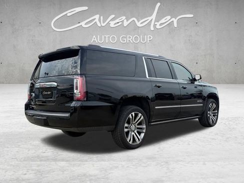 Used 2019 GMC Yukon XL Denali w/ Denali Ultimate Package AWD/4WD image 16