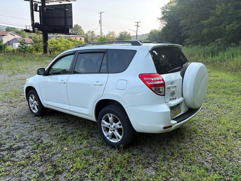 Used 2012 Toyota RAV4 4WD V6 w/ Upgrade Value Pkg image 5