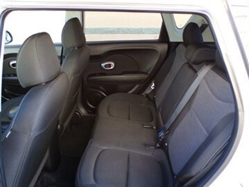 Used 2019 Kia Soul + image 21