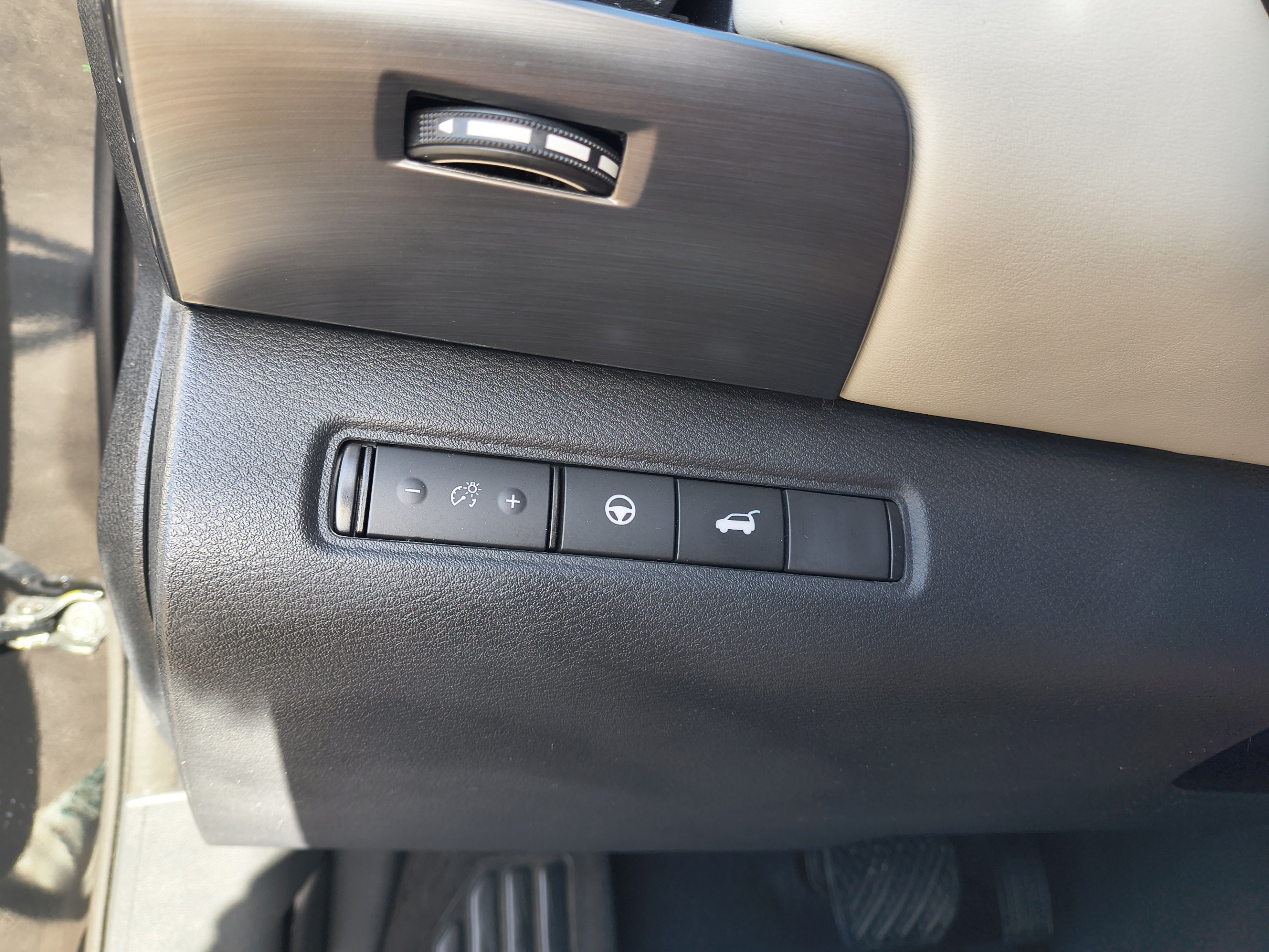 Certified 2023 Nissan Pathfinder SL w/ SL Premium Package FWD image 31