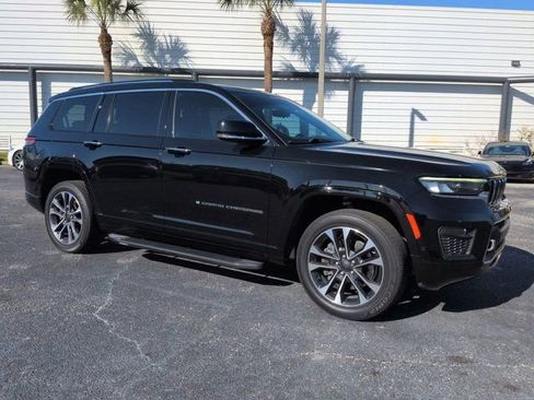 Used 2021 Jeep Grand Cherokee L Overland w/ Luxury Tech Group IV AWD/4WD image 2