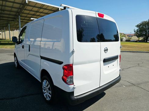 Used 2016 Nissan NV200 SV w/ Back Door Glass Package FWD image 6
