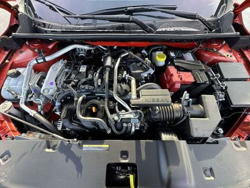 New 2026 Nissan Sentra SR w/ Floor Mat Package FWD image 25