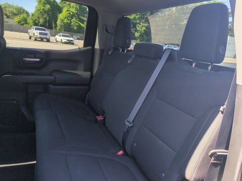 Certified 2020 Chevrolet Silverado 1500 Custom w/ Custom Value Package AWD/4WD image 21