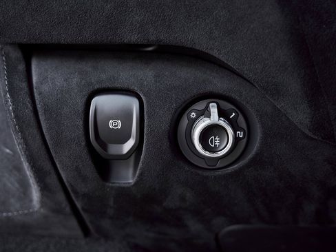 Used 2024 McLaren 750S image 48