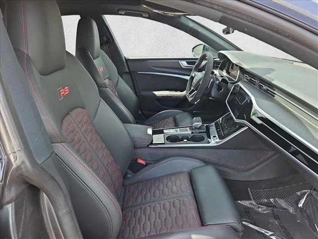 Used 2025 Audi RS 7 Performance AWD/4WD image 27