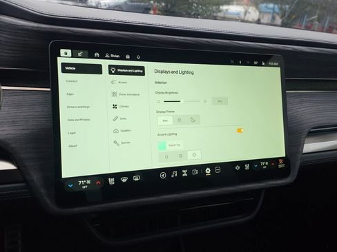 Used 2022 Rivian R1T Launch Edition image 38