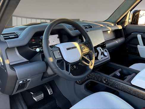 New 2026 Land Rover Defender 110 AWD/4WD image 7