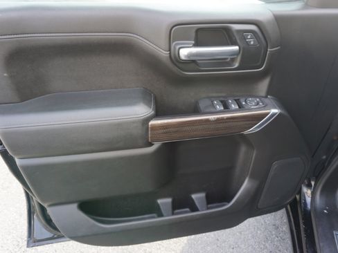 Used 2019 Chevrolet Silverado 1500 RST image 15