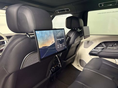 Used 2023 Land Rover Range Rover Long Wheelbase Autobiography AWD/4WD image 17