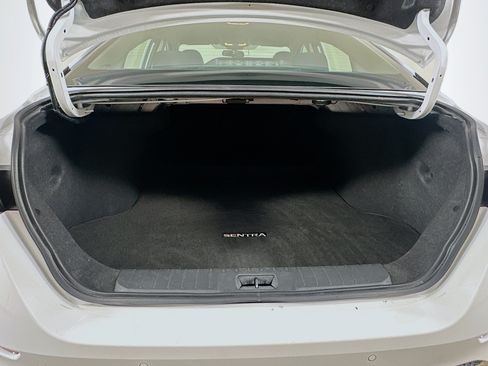 Used 2025 Nissan Sentra SV FWD image 27