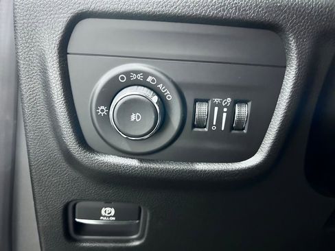 New 2026 Jeep Grand Cherokee L Limited AWD/4WD image 7