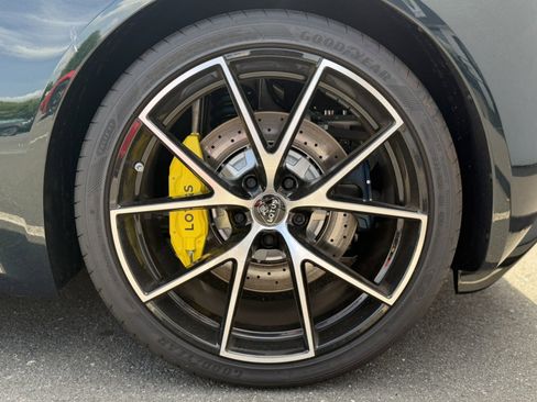 Used 2025 Lotus Emira RWD image 8